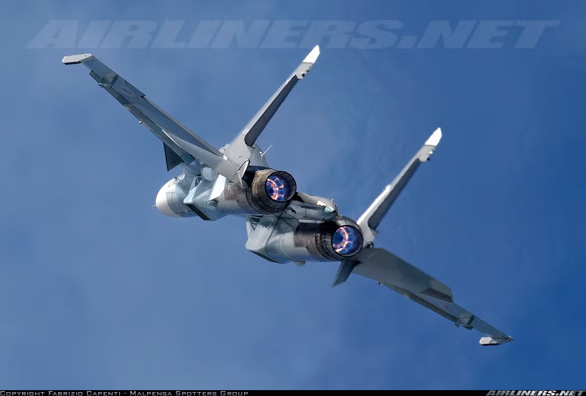Su-30SM có thể đạt tốc độ tối đa đến Mach 2 tức 2.120km/h, trần bay 17,3km. Nguồn ảnh: Airlines.net