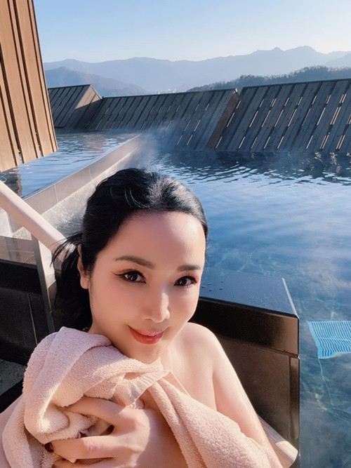 Giáng My khoe không ít hình ảnh quyến rũ ở đời thường. Ảnh: FB Giáng My.