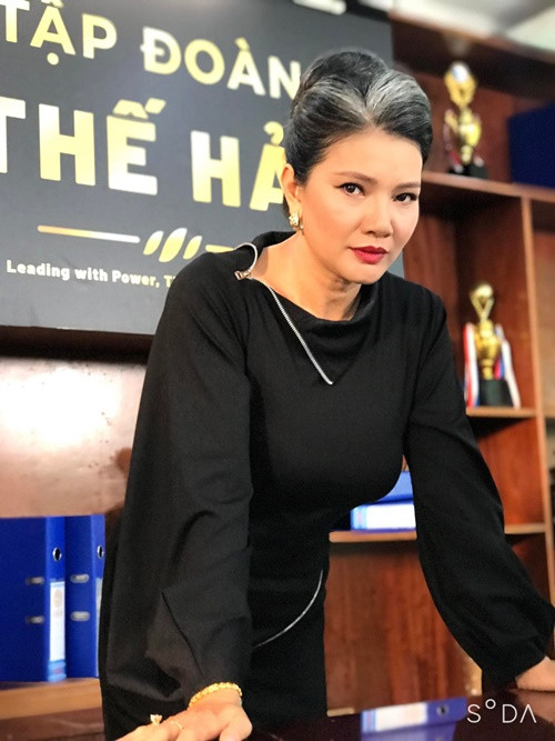 Kiều Trinh chia sẻ tạo hình sang chảnh trong một dự án.