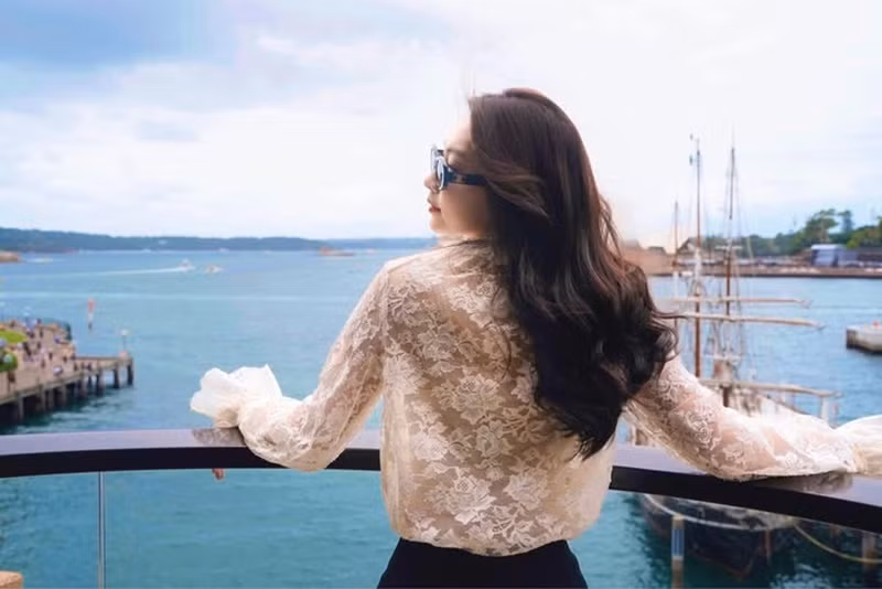 Thu Thảo chia sẻ hình ảnh ở Úc vào tháng 3/2025.