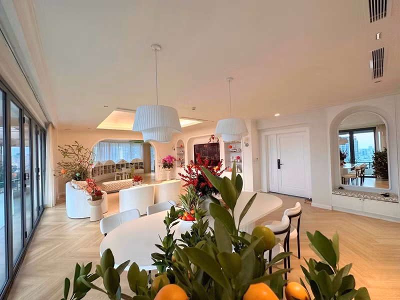 Căn nhà của Thu Thảo - Trung Tín được sửa lại vào cuối năm 2024 và hoàn thiện vào đầu năm 2025 để vợ chồng cô kịp đón con gái út về đón tết Nguyên đán.