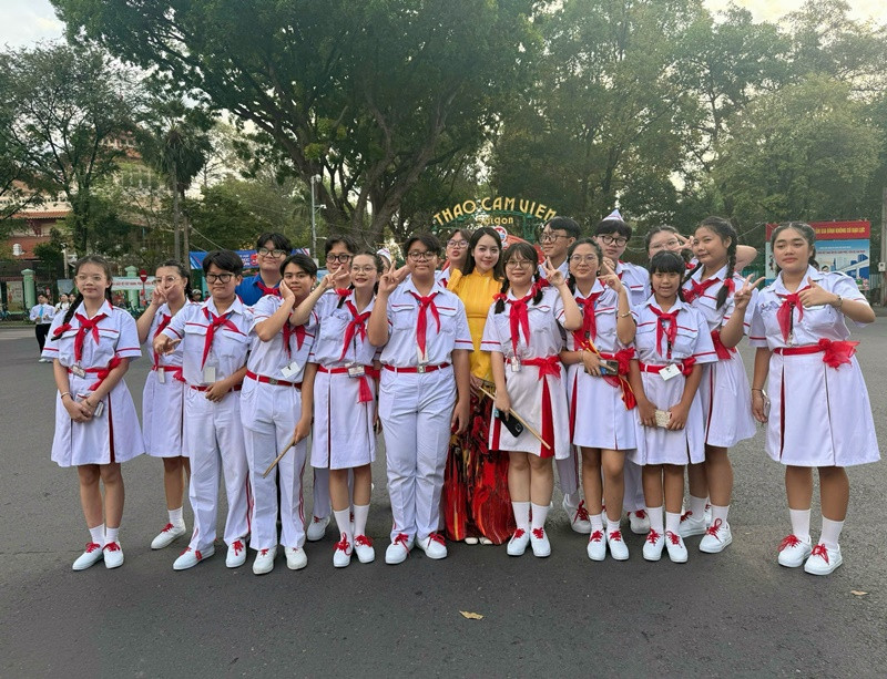 Hoa hậu Quốc tế 2024 - Huỳnh Thị Thanh Thủy cũng đã đã dời lịch công tác đến Indonesia để có thể tham gia vào đại lễ 30/4.