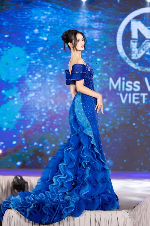  Hoa hậu Ý Nhi sẽ sang Ấn Độ tham gia Miss World 2025 - Hoa hậu Thế giới 2025 vào tháng 5 tới đây. Trước khi đi thi, người đẹp công bố hai mẫu váy dạ hội dành cho chung kết. Ảnh: FB Ý Nhi.