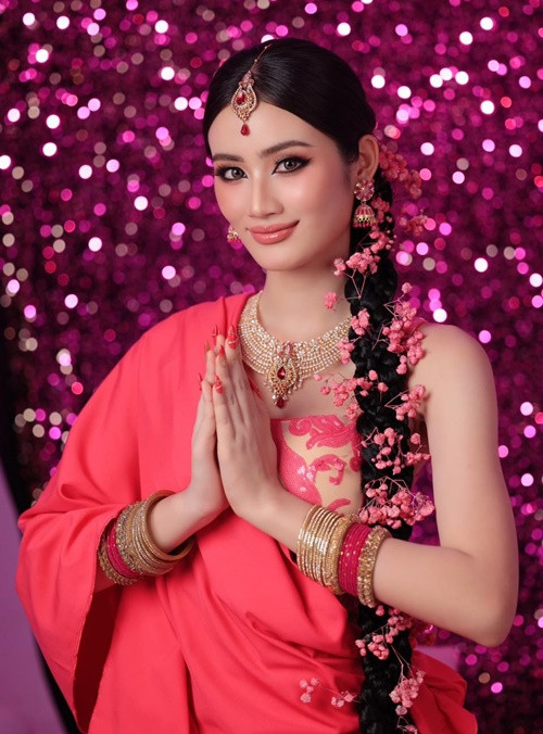 Nhan sắc của Ý Nhi ngày càng xinh đẹp sau phẫu thuật thẩm mỹ.