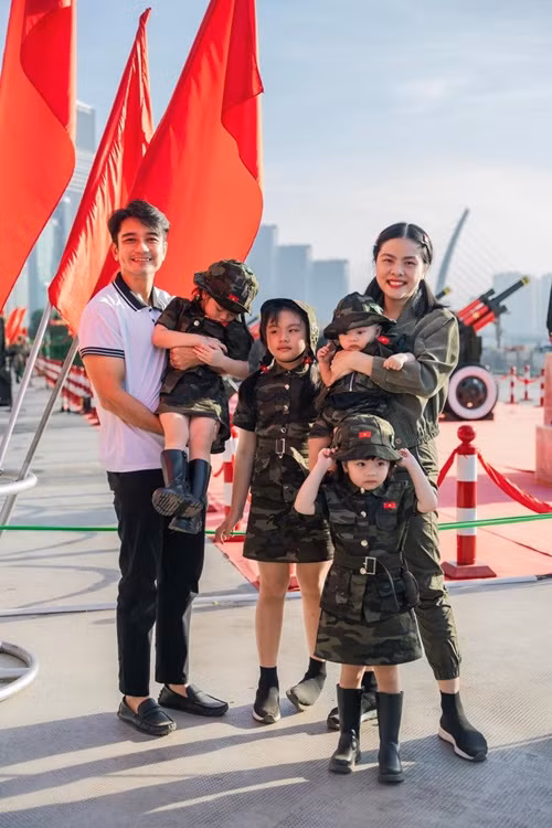 Queenie - con gái đầu lòng của Vân Trang, sinh năm 2016, giống cả bố lẫn mẹ.