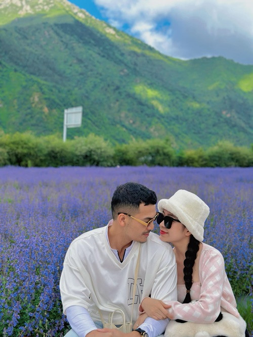 Trong cuộc phỏng vấn với Vietnamnet, Vũ Tuấn Việt cho biết, vợ chồng anh muốn khán giả nhìn nhận ở góc độ làm nghề nên không muốn chia sẻ nhiều về chuyện cá nhân.