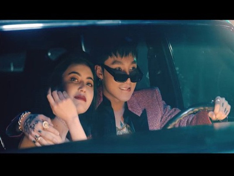 Trong MV Chạy ngay đi của Sơn Tùng M-TP ra mắt năm 2020, Mai Davika vào vai nữ chính. Ảnh: VTV.