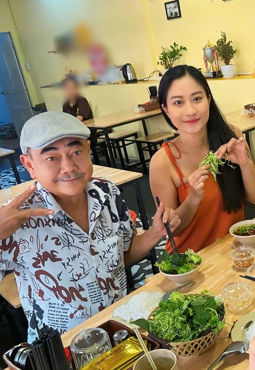 Nghệ sĩ Việt Anh và Chân Chân liên tục "thả thính" nhau trên mạng xã hội. Ảnh: FB Chân Chân.