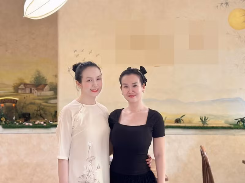 “Mỹ nhân ăn chay” xây dựng sự nghiệp từng bước chậm mà chắc. Năm 2023, MV Về với em của Võ Hạ Trâm được đông đảo khán giả đón nhận.