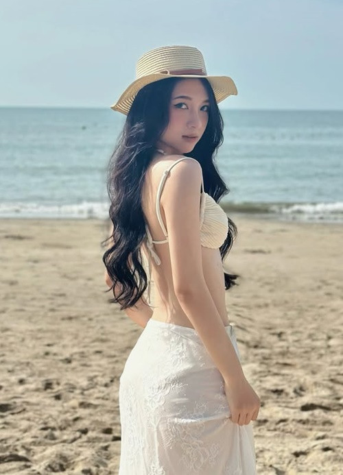 Vũ Yến đang theo học ngành Quan hệ Công chúng tại trường đại học Nguyễn Tất Thành.