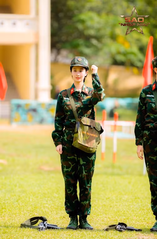 Trong cuộc phỏng vấn với Harper's Bazaar Vietnam, Jun Vũ cho biết, có nhiều lúc cô cảm thấy bất ngờ với bản thân vì những gì mình đã làm.