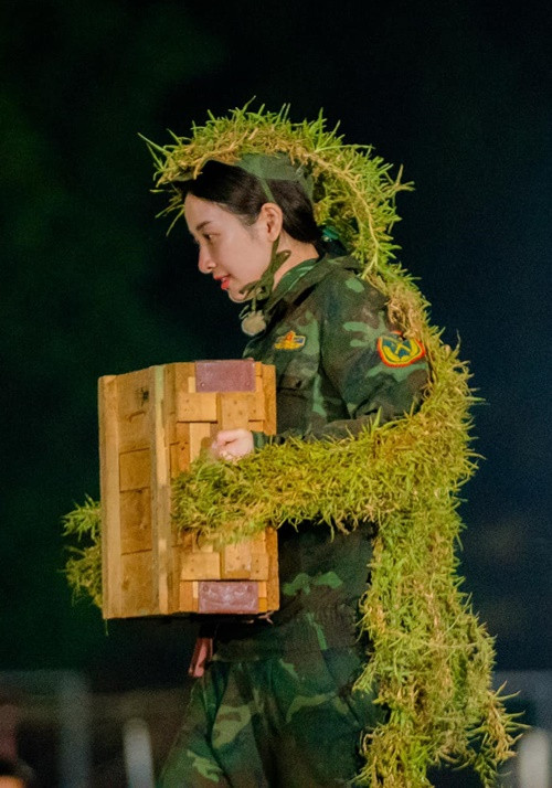 Chia sẻ trên Phụ Nữ Pháp Luật, Jun Vũ cho biết, trước Sao nhập ngũ, cô rèn luyện bản thân rất nhiều.