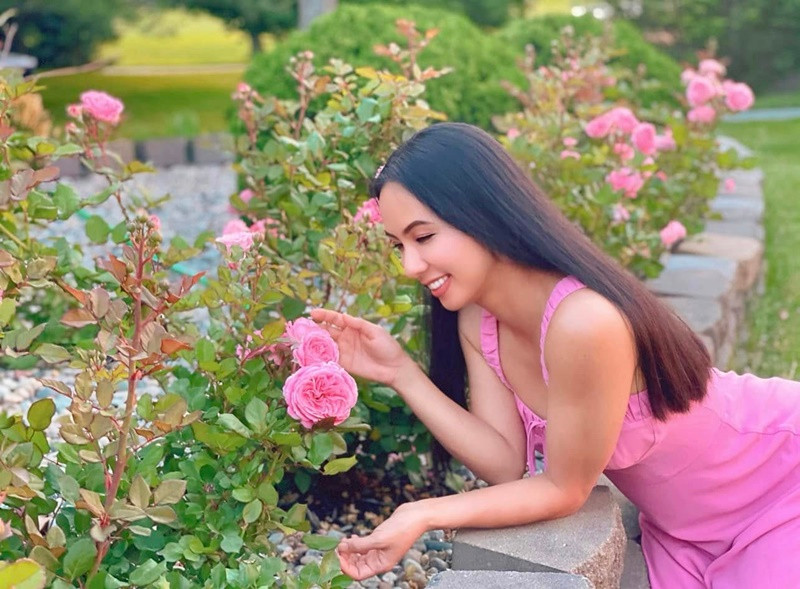 Ngoài chăm sóc các, vợ chồng Huyền Ny bận rộn với công việc 3 công ty riêng và chung.