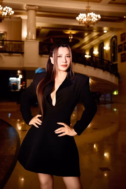 Nhiều khán giả khen ngợi Trizzie Phương Trinh thanh lịch, quyến rũ.