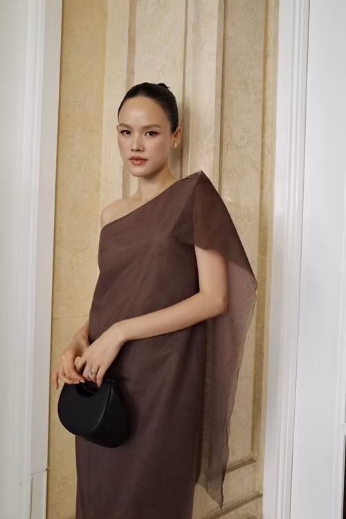 Nữ người mẫu tham gia một số sự kiện giải trí, gần như không trình diễn thời trang.