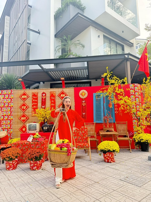 Lan Ngọc có một biệt thự 2 mặt tiền rộng hơn 200m2. Nữ diễn viên cùng người thân dọn về sống trong biệt thự này từ đầu năm 2023. Ảnh: FB Lan Ngọc.