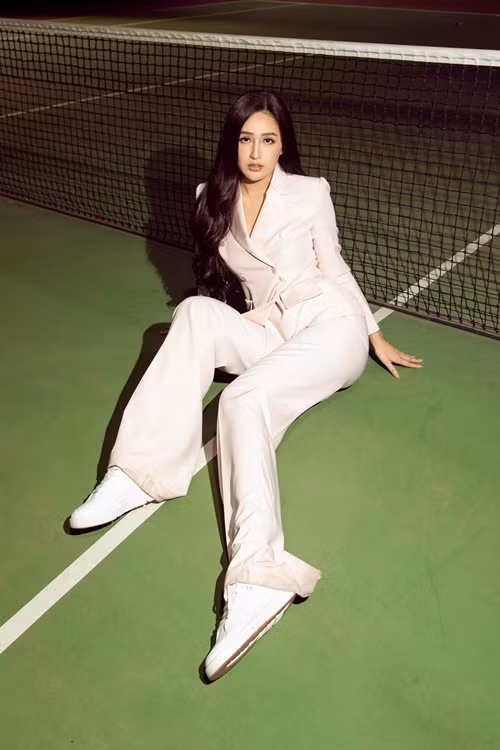 Mai Phương Thúy cho biết, nếu làm đám cưới, cô sẽ không giấu giếm. "Tôi sẽ tổ chức một đám cưới vừa phải, tình cảm, tiết kiệm", nàng hậu bày tỏ. Ảnh: FB Mai Phương Thúy.