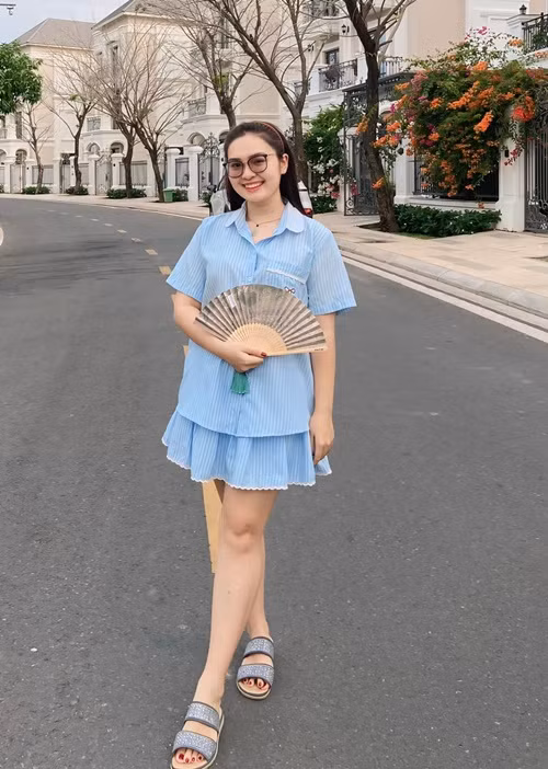 Trong 2 năm ở ẩn, Thiện Nhân từng nặng 76kg. Theo Báo Giao Thông, vào thời điểm tháng 11/2024, nữ ca sĩ giảm được 18kg, chỉ còn nặng 58kg.