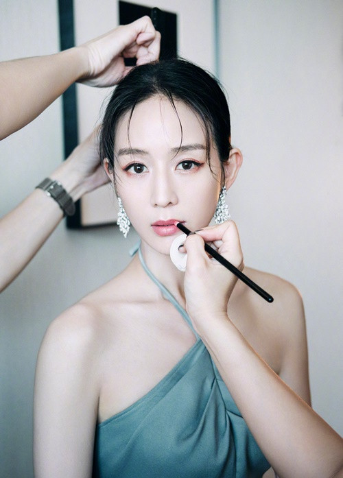 Theo Znews, Trương Quân Ninh vừa mất 39 triệu Đài tệ (khoảng 1,18 triệu USD) khi chứng khoán lao dốc. Ảnh: Weibo Trương Quân Ninh.