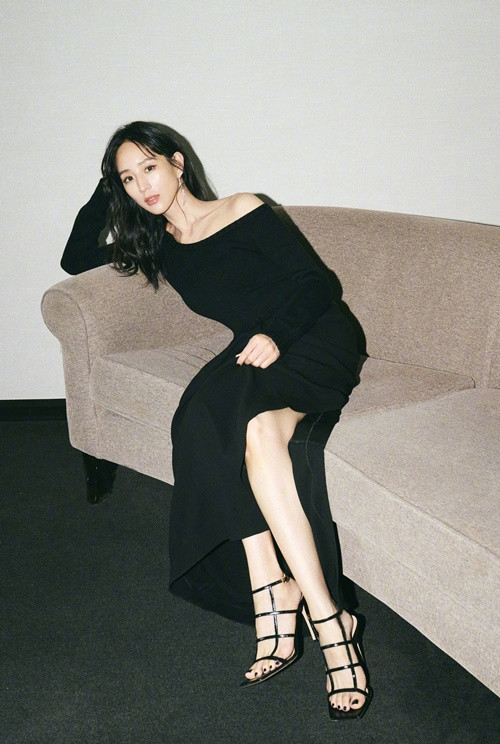 Gia thế của Trương Quân Ninh không phải dạng vừa. Theo Elle, cô là con cháu của Trương Gia – dòng họ danh giá ở khu Đại Nhã, thành phố Đài Trung, Đài Loan (Trung Quốc). Ảnh: Weibo Trương Quân Ninh.