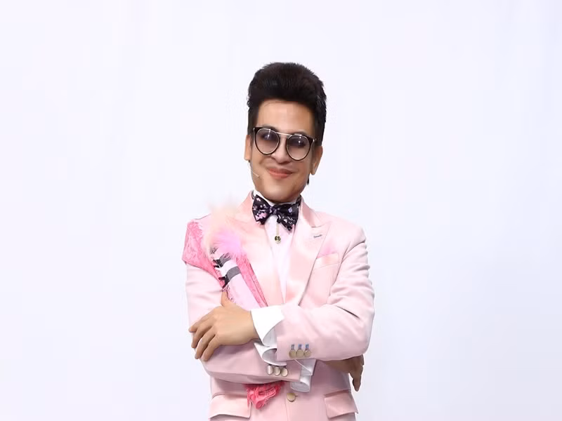 Thanh Bạch nhập viện cấp cứu tại bệnh viện địa phương rồi chuyển đến bệnh viện ở TP.HCM để tiếp tục điều trị chuyên sâu. Do bị gãy ổ cối phải và trật khớp háng, anh phải phẫu thuật. Theo Znews, Thanh Bạch xuất viện ngày 5/4. Ảnh: FB Thanh Bạch.