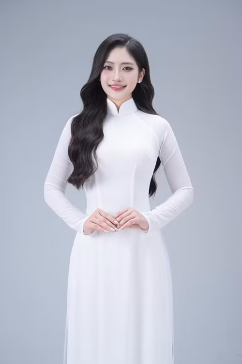 Hương Giang hiện tại cao 1m75, có số đo ba vòng 80-63-96 cm. Ảnh: FB Hương Giang.