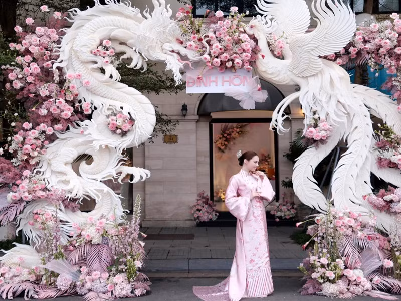  Á hậu Tâm Như tổ chức lễ đính hôn vào ngày 18/4 nhưng đến nay mới tiết lộ về ngày vui.