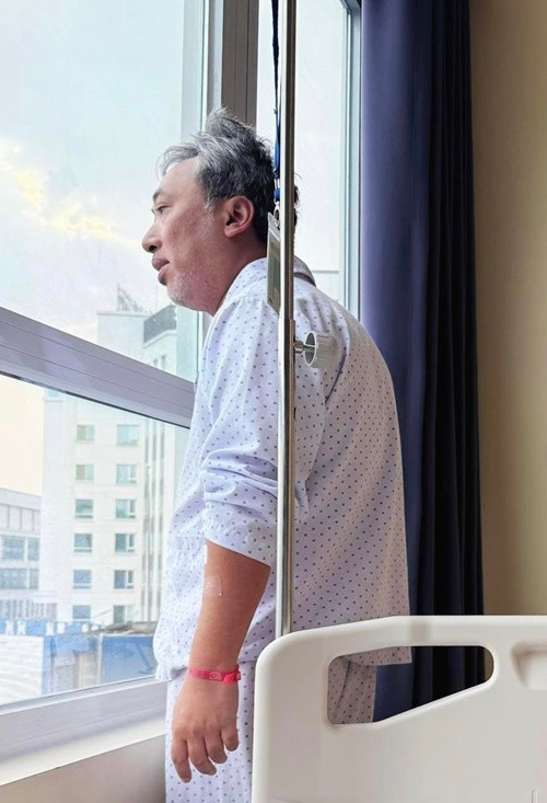 Nam đạo diễn cho rằng sau lần trải nghiệm này, anh nghĩ rằng không nên chủ quan vấn đề sức khỏe. Ảnh: FB Quang Dũng Bùi Lan Hương.