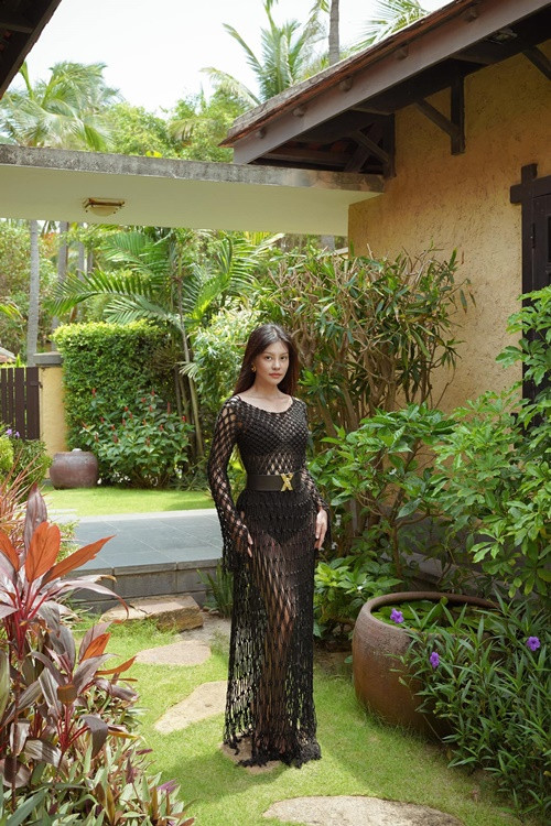 Người hâm mộ tán dương nhan sắc của Bùi Lan Hương không thua kém hoa hậu.