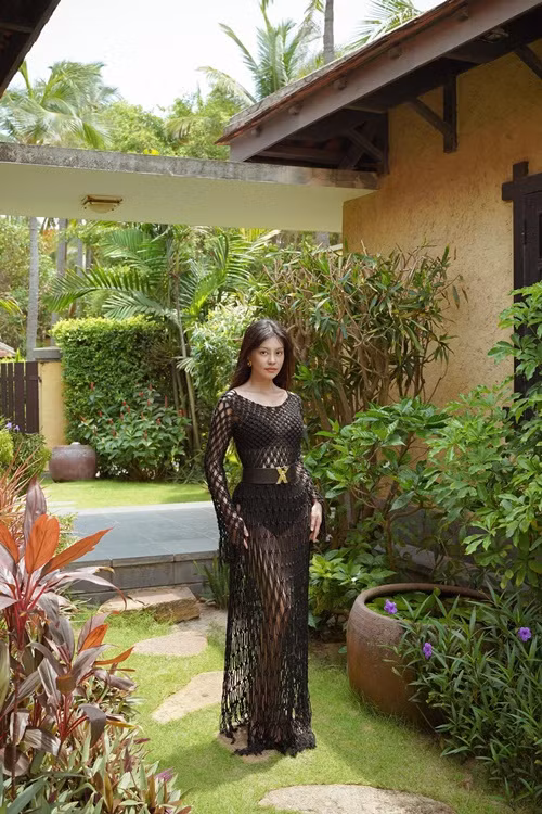 Người hâm mộ tán dương nhan sắc của Bùi Lan Hương không thua kém hoa hậu.