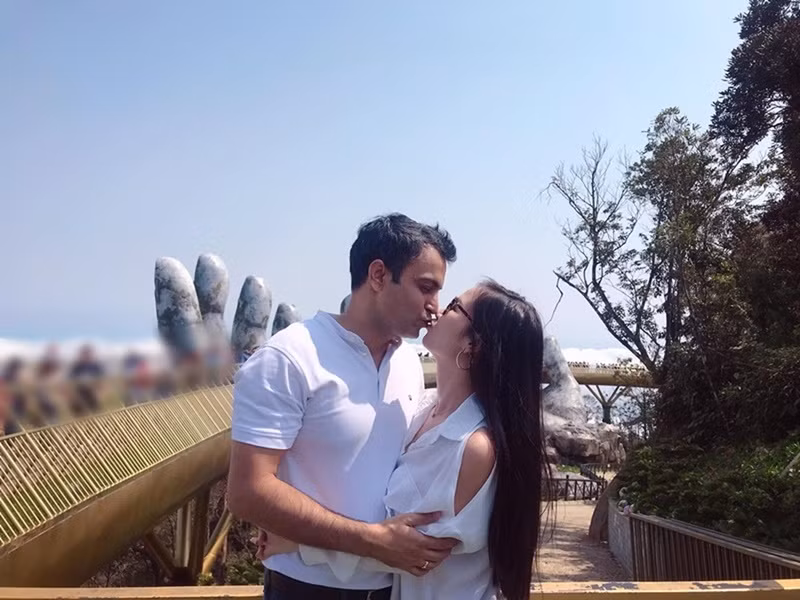 Doanh nhân Vikas yêu thương, chiều chuộng Võ Hạ Trâm. Năm 2023, Vikas hỗ trợ 5 tỷ cho vợ làm MV mới. Ảnh: FB Võ Hạ Trâm.