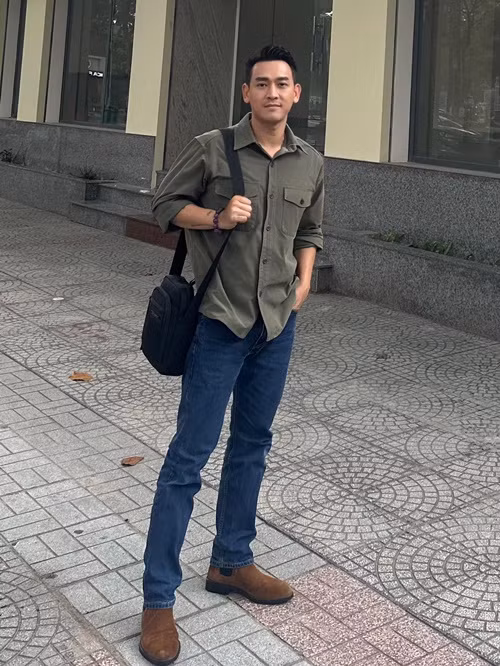 Hứa Vĩ Văn cũng kêu gọi người đi xem diễu binh nâng cao ý thức bảo vệ thành phố. Ảnh: FB Hứa Vĩ Văn.