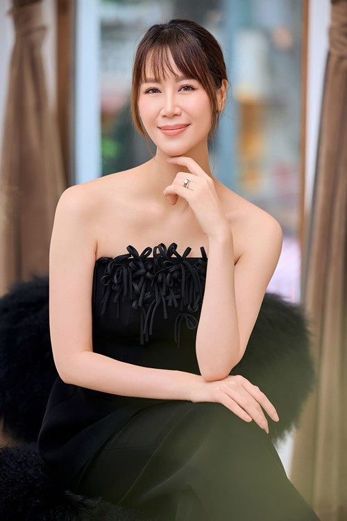 Người đẹp gốc Hà thành mang bầu lần 2 vào năm 2023.