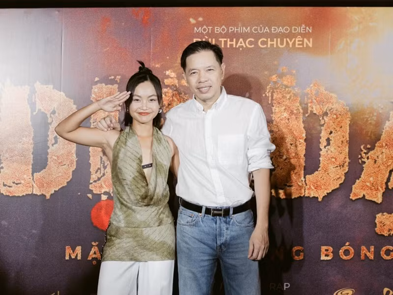 Trong Địa đạo: Mặt trời trong bóng tối ra rạp vào tháng 4/2025, Thái Hòa đóng vai Bảy Theo còn Khánh Ly vào vai Cấm - con gái Bảy Theo.