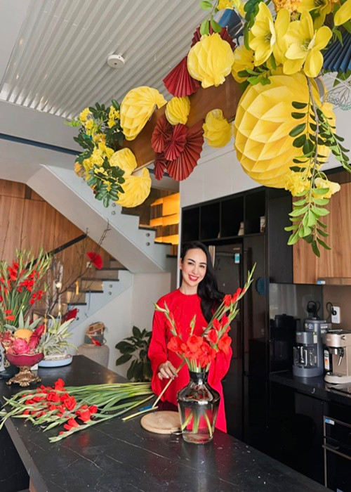 Cuộc sống của Ngọc Diễm đầy sang chảnh. Cô ở căn penthouse có diện tích 243m2 từ năm 2021.