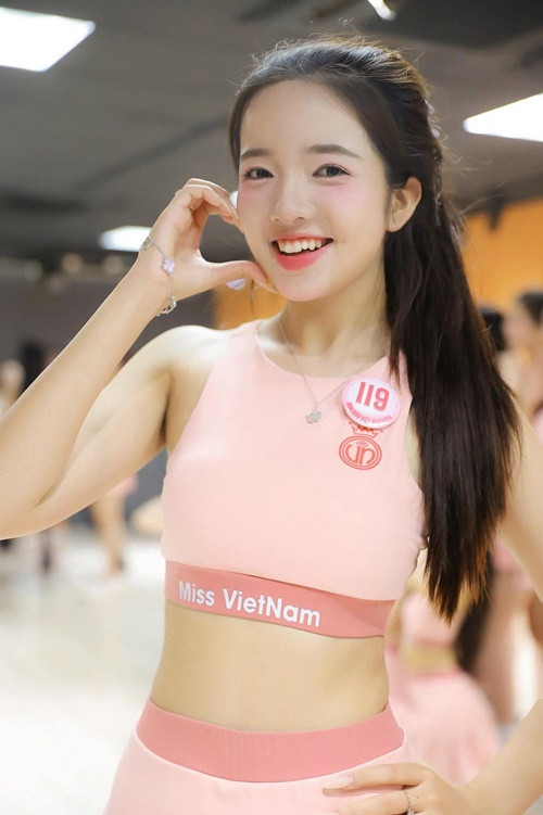Trong vòng chung khảo Hoa hậu Việt Nam 2024, Thanh Bình cùng 40 người đẹp khác tham gia nhiều hoạt động rèn luyện vóc dáng lẫn kỹ năng. Ảnh: FB Thanh Bình.