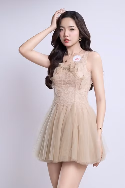 Tuổi 20, Thanh Bình chuộng váy áo trẻ trung, nữ tính. Ảnh: FB Thanh Bình.