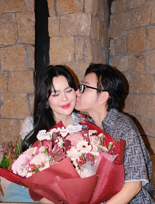 Phương Lê và Vũ Luân đăng ký kết hôn vào tháng 4/2024 nhưng chưa tổ chức đám cưới. Cặp đôi dự định có con chung. Ảnh: FB Phương Lê.