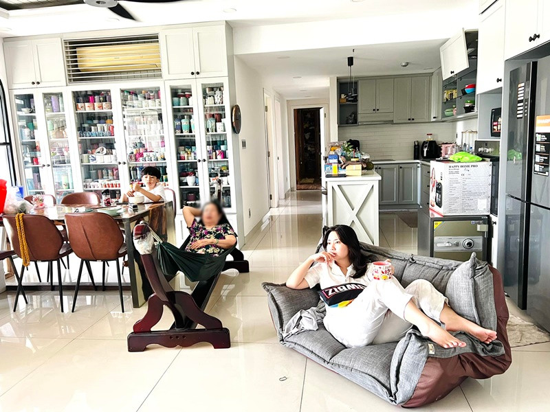 Ngọc Lan từng đóng nhiều phim như Kiều nữ và đại gia, Bán chồng, Luật trời, Mặt nạ gương, Mẹ rơm, Cổng mặt trời, Thuyền giấy. Nhiều khán giả đặt cho cô biệt danh là "ngọc nữ phim truyền hình".