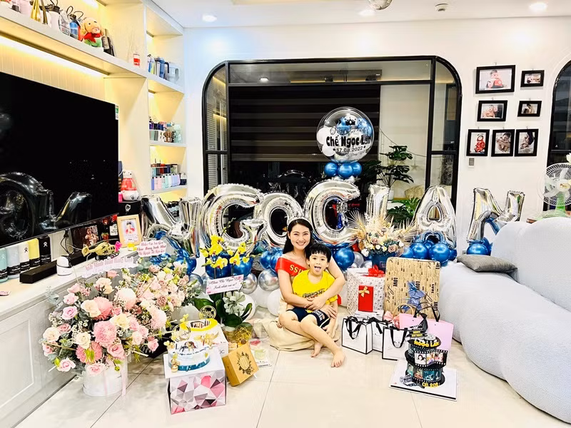 Nhiều năm đóng phim, kinh doanh, diễn viên Ngọc Lan có trong tay khối tài sản "không phải dạng vừa". Năm 2020, sau khi ly hôn Thanh Bình, cô tậu một căn hộ cao cấp ở TP HCM.