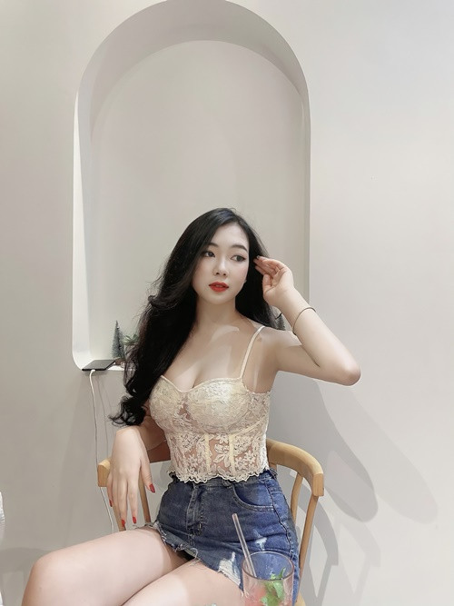 Trên trang cá nhân, Ngọc Ánh từng chia sẻ thông tin dự thi Miss World Vietnam 2023.
