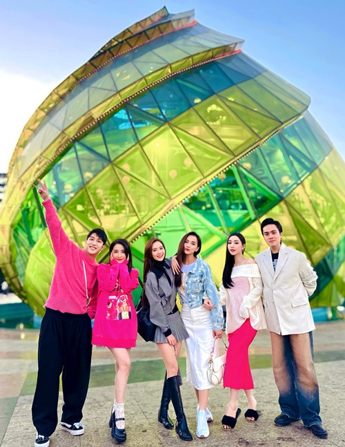 B Trần, Đình Tú, Việt Anh và Thái Dũng cũng là thành viên của nhóm Lã Thanh Huyền. Ảnh: FB Lã Thanh Huyền.