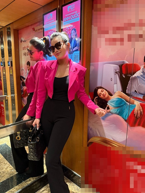 Ngoài chăm sóc các con, Vũ Thu Phương dành nhiều thời gian kinh doanh, tham gia sự kiện.