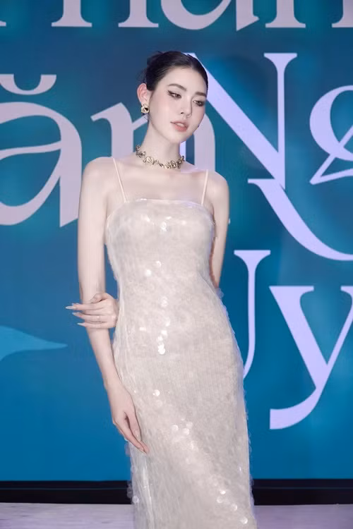 Danh hiệu Hoa hậu Chuyển giới Việt Nam 2023 giúp Dịu Thảo đắt show người mẫu, quảng cáo.