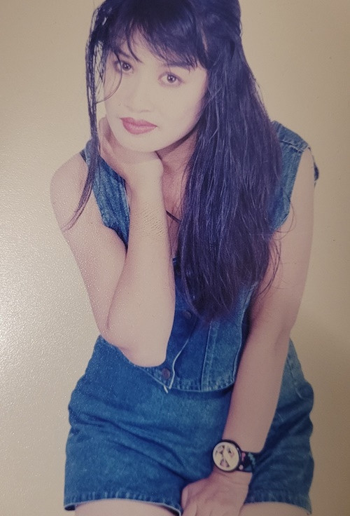 Diễn viên Tú Oanh khoe ảnh thời thanh xuân gây chú ý.