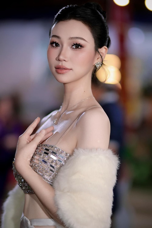 Làn da của thí sinh Hoa hậu Việt Nam 2024 mịn màng, trắng sáng.