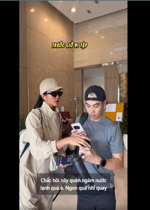 Tuấn Khôi đồng hành cùng H'hen Niê trong nhiều hoạt động showbiz trước và sau khi về chung một nhà. Ảnh: FB H'hen Niê.