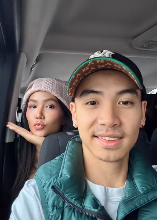 H'hen Niê đã kết hôn với mối tình đầu sau 7 năm hẹn hò. Ảnh: FB H'hen Niê.