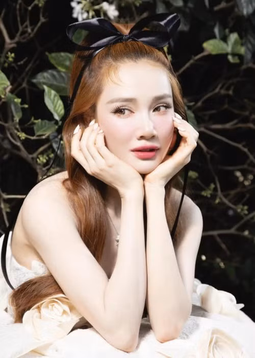 Nhan sac thu hut cua “gai hai con” Nha Phuong