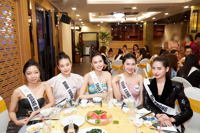 Khi thi Hoa hậu Hoàn vũ Việt Nam 2022, cô cao 1m73, sở hữu số đo ba vòng 78-62-92cm.